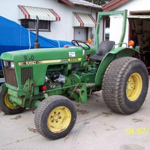 Tractor pic 4 7 07 001