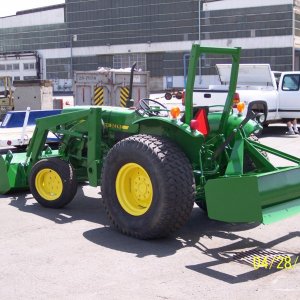 FInished Tractor 4 29 07 032