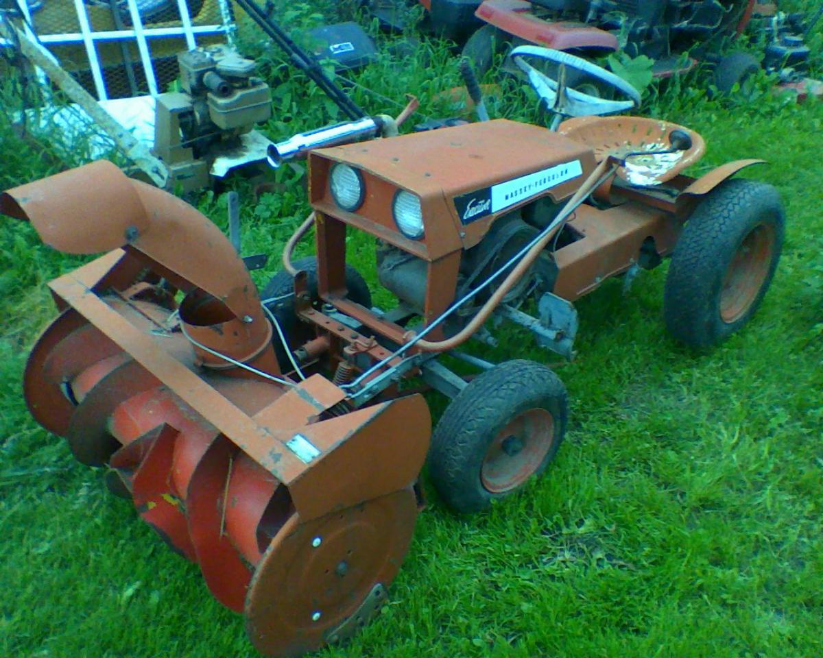 Massey Exuctive 8 and blower