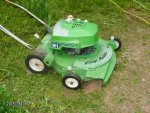 LawnBoy_opt 800x600.jpg LawnBoy_opt 800x600.jpg