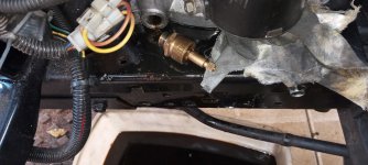 Wrong oil plug.jpg Wrong oil plug.jpg