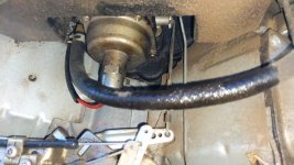 leak-under-carb1.jpg