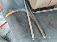 Push rods appear differnt.jpg Push rods appear differnt.jpg