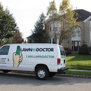 LawnDoctor.truck .yard