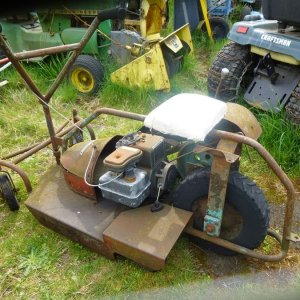 antique riding lawnmower