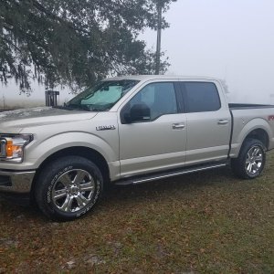 2018 Ford F- 150 XLT 4X4 5.0