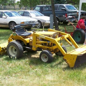 Allis Chalmers B-12
Allis Chalmers Loader and tiller