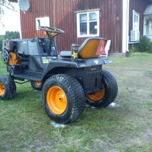 ROCKST★R Simplicity Broadmoor
Can't remember what model, number that was on the lawn mower.