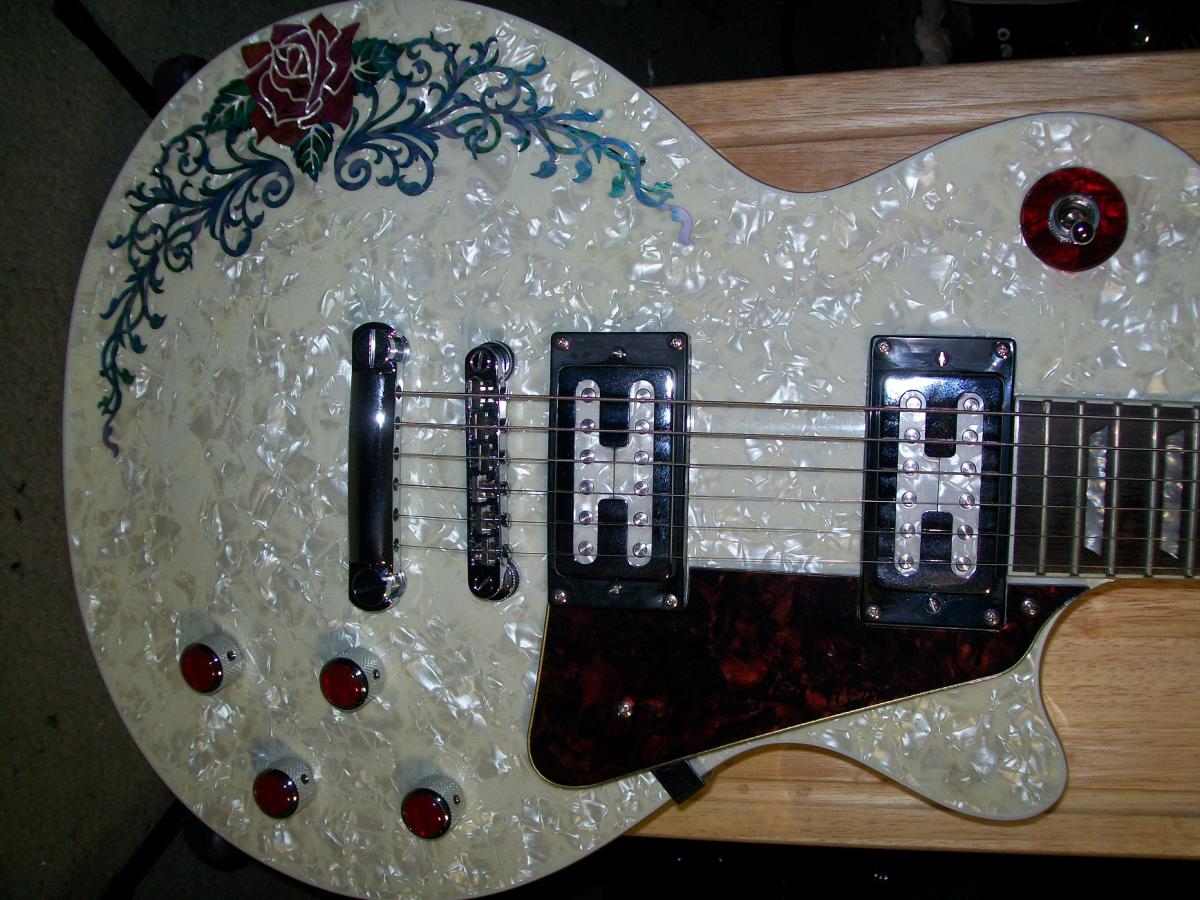 100 0834  Agile AL2500. Modded to honor the memory of my Mother, "Rose".