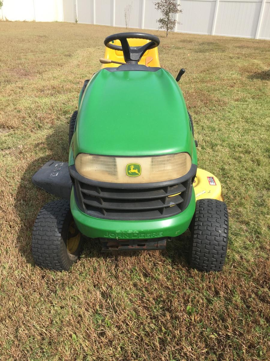 Front
Plastic panels are not flaking but are sun worn.  I will remove the light lenses and refurb using chemical processes.