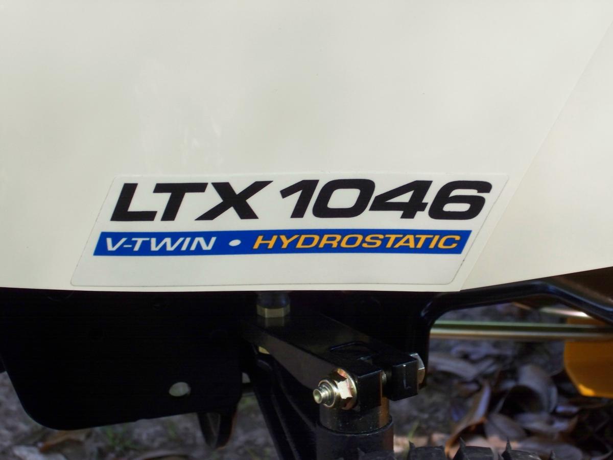 LTX 1046 V-Twin Hydrostatic