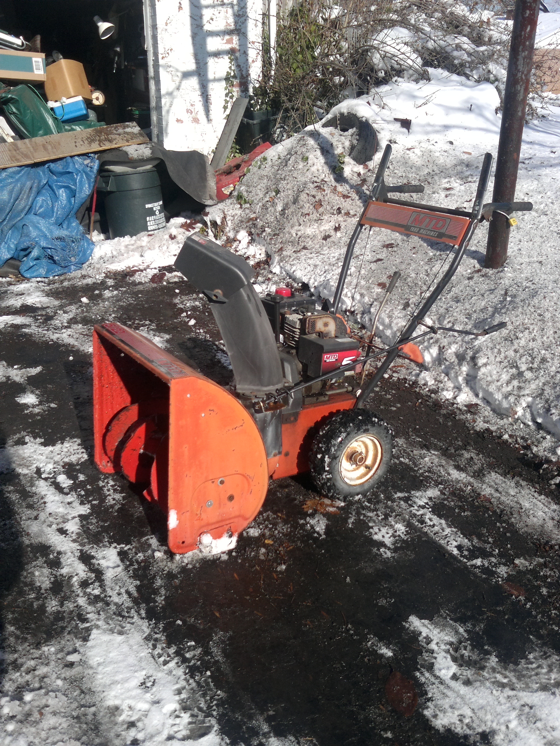 MTD 5-22 snowblower2.jpg