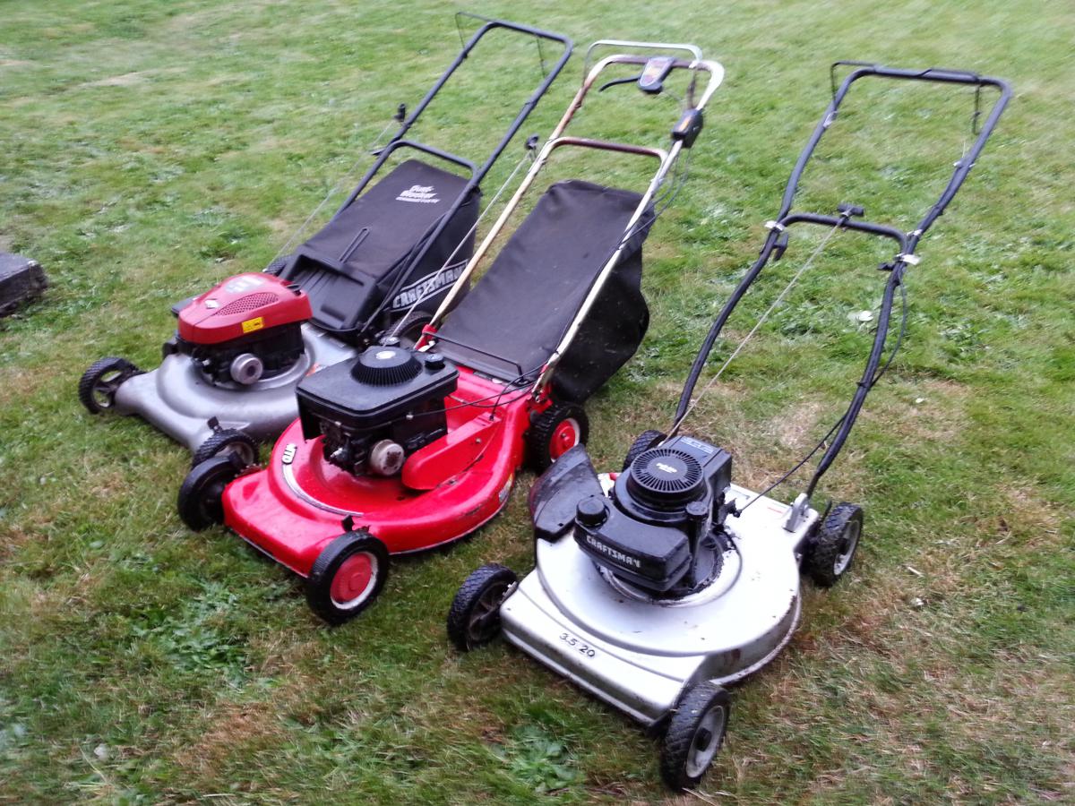 My "Fleet" 2013 - L to R - 2008 Craftsman 3'n'1 with a (probably 3.75HP) Briggs & Stratton Vanguard, 1987 MTD 127-362-013 22" 4HP Self-Propelled bagge
