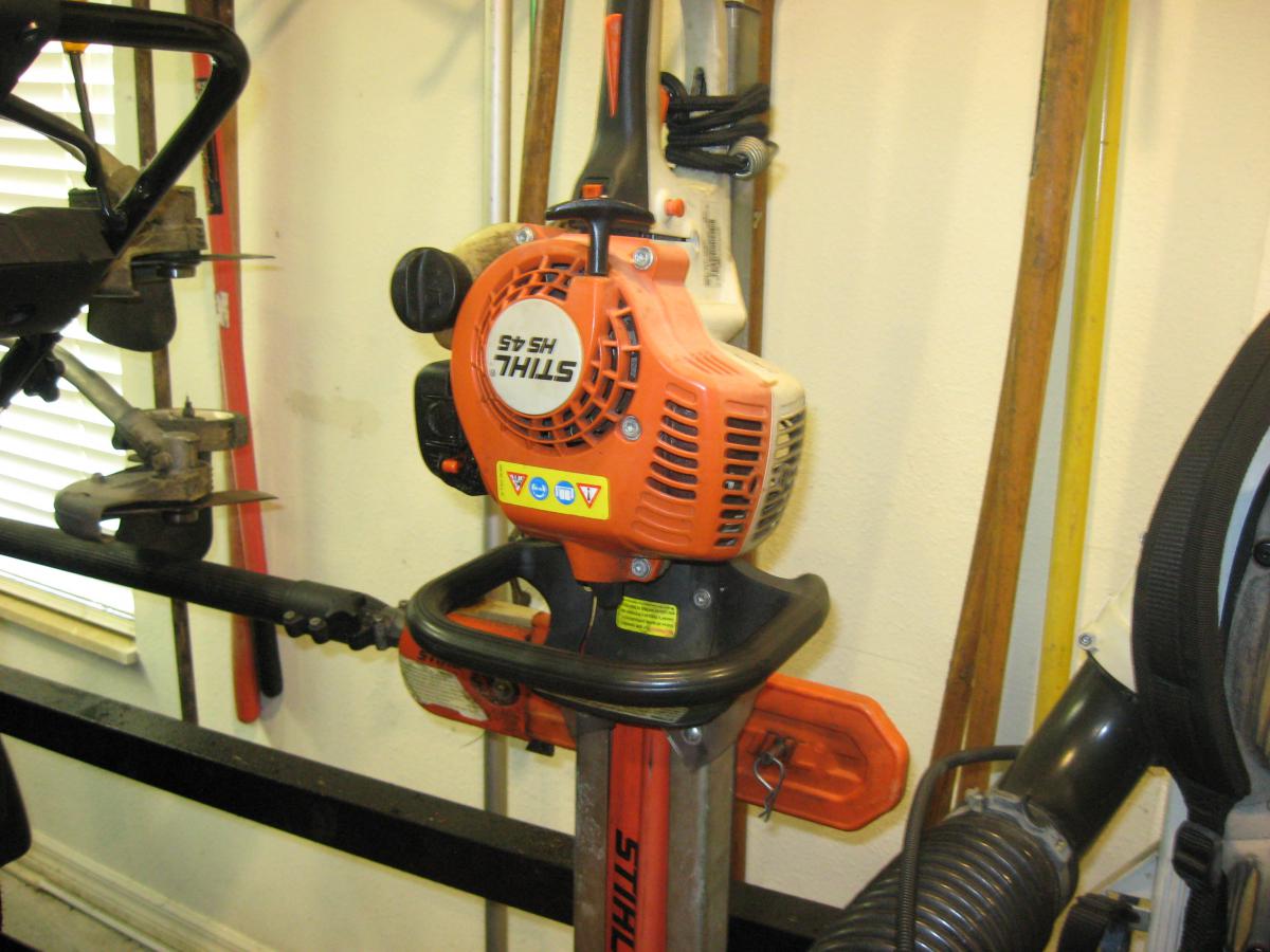 Stihl HS-45
Hedge Trimmer